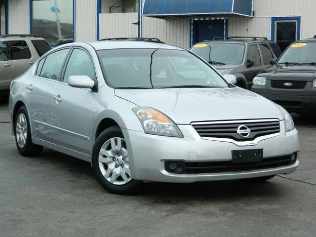 2009 Nissan Altima 2.5 4dr Sedan